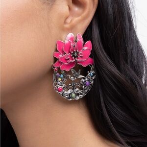 Hummingbird posts, new!